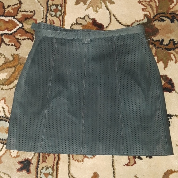 Leather Skirt - Picture 4 of 8